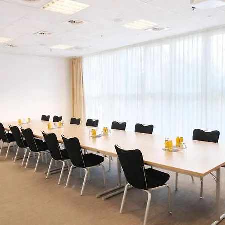 Hotel Dresden Neustadt 4*