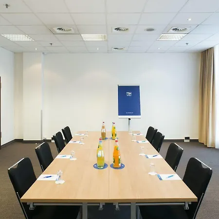 Hotel Dresden Neustadt 4*