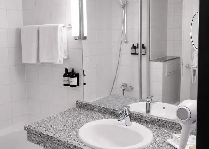 Ξενοδοχείο Hotel Dresden Neustadt 4*